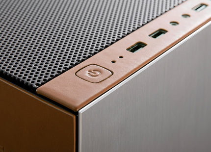 Geometric Future Model 8 CowBoy - Closeup leren I/O