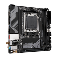 Gigabyte B650I AX - Vooraanzicht