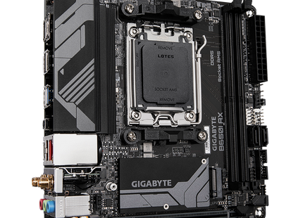 Gigabyte B650I AX - Vooraanzicht