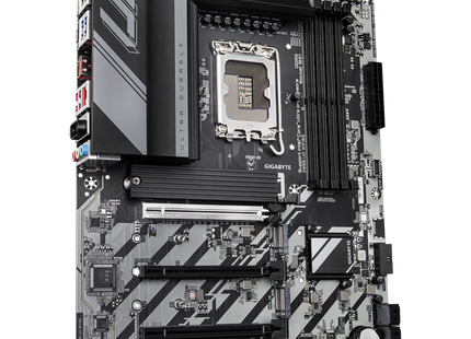 Gigabyte Z890 UD WIFI6E - Vooraanzicht